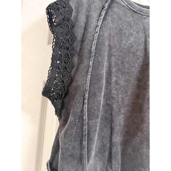 Black with Lace Sleeves Crop Top - Women's 0XL - Grunge, Western, Goth - Picture 4 of 5